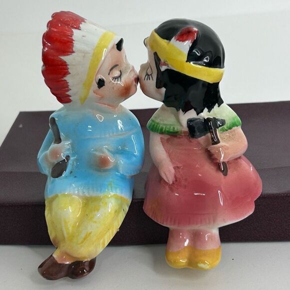 Vtg Japan Native American Indian Children Salt & Pepper Shakers Set 4" Ceramic - Picture 1 of 7